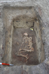 Centrální hrob v mohyle Dragușeni 1. (foto O. Klápa)
